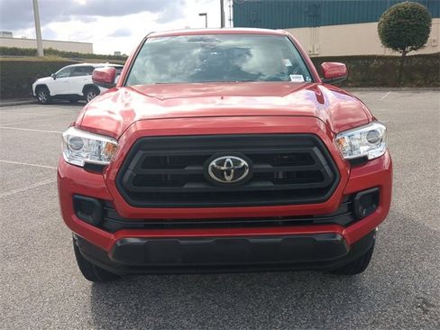 Certified 2022 Toyota Tacoma SR image 9