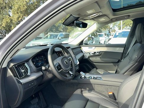 New 2026 Volvo XC90 T8 Ultra w/ Lounge Package image 11