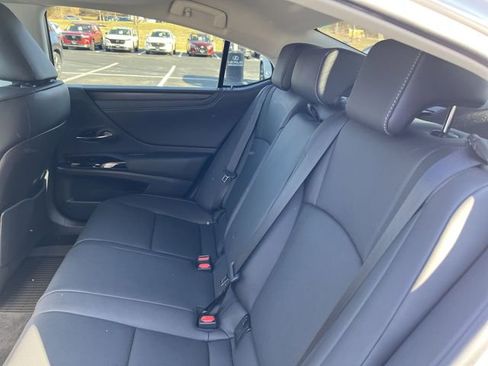 Certified 2025 Lexus ES 300h 300h w/ Premium Package image 21