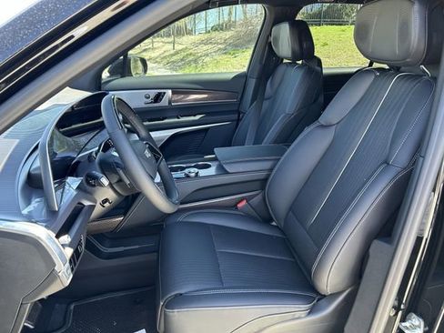 New 2026 Cadillac Vistiq Sport image 19