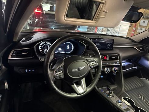 Used 2023 Genesis G70 3.3T RWD image 6