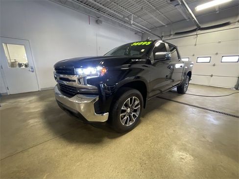 Used 2022 Chevrolet Silverado 1500 LT image 4