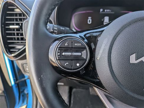 Used 2024 Kia Soul EX image 22