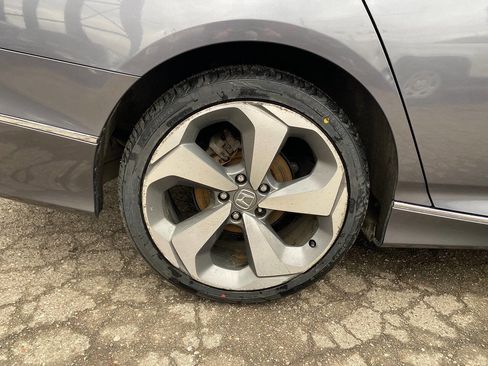 Used 2018 Honda Accord EX-L image 8
