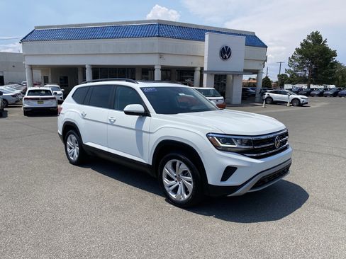 Certified 2023 Volkswagen Atlas SE w/ Panoramic Sunroof Package FWD image 50
