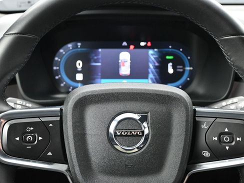 Used 2023 Volvo XC40 Recharge Ultimate w/ Protection Package Premier image 12