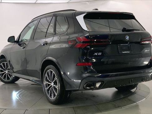 New 2026 BMW X5 xDrive40i w/ M Sport Package image 2