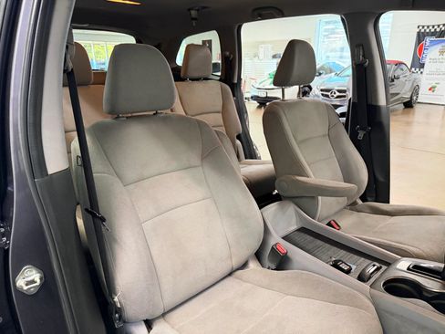 Used 2019 Honda Pilot LX image 25