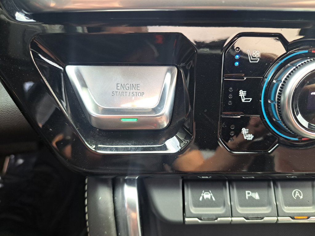 Used 2023 GMC Sierra 1500 Denali Ultimate AWD/4WD image 20