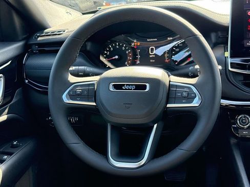 New 2026 Jeep Compass Latitude AWD/4WD image 15