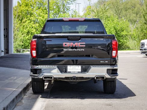 Used 2023 GMC Sierra 1500 SLE AWD/4WD image 4