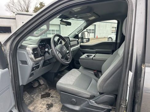 Used 2022 Ford F150 XLT w/ Trailer Tow Package image 10