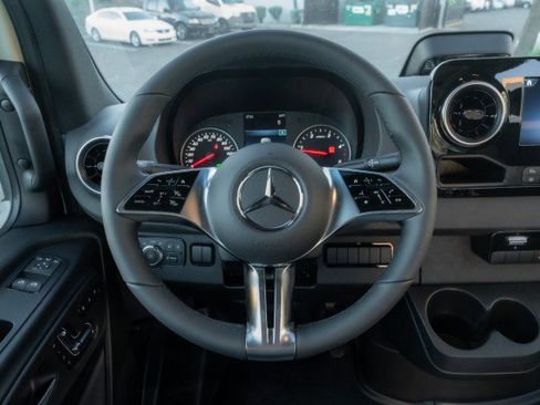 New 2026 Mercedes-Benz Sprinter 2500 image 22