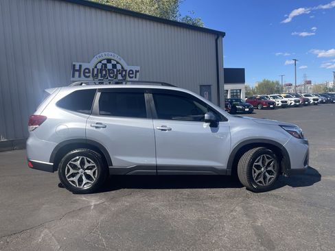 Used 2021 Subaru Forester Premium w/ Popular Package #1 image 8