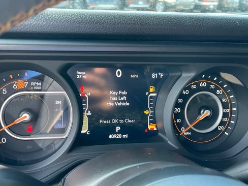 Used 2024 Jeep Wrangler Unlimited Sport AWD/4WD image 14