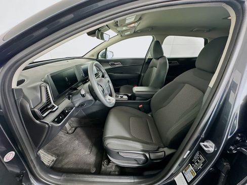 Used 2024 Kia Sportage LX image 13