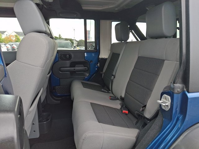 Used 2010 Jeep Wrangler Unlimited Sport AWD/4WD image 13