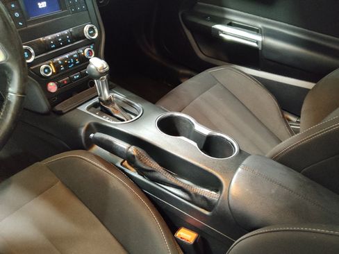 Used 2019 Ford Mustang Coupe RWD image 26