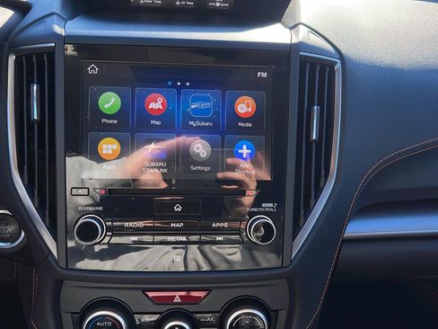 Used 2020 Subaru Crosstrek 2.0i Limited w/ Moonroof Package w/Navigation image 15