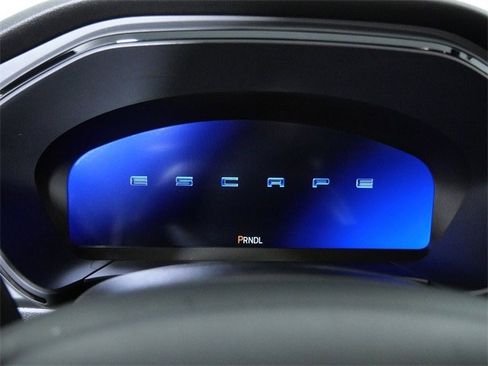 Certified 2023 Ford Escape ST-Line Select w/ Tech Pack #2 image 17