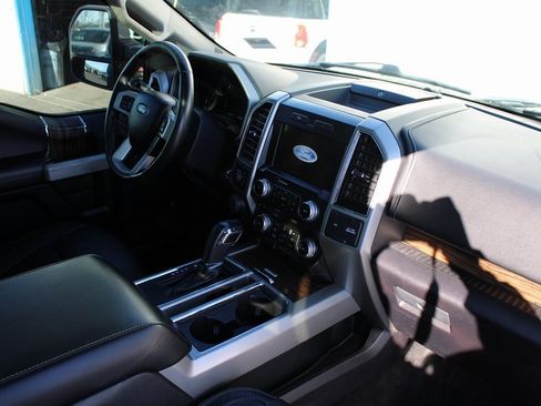 Used 2018 Ford F150 Lariat w/ Equipment Group 501A Mid image 18