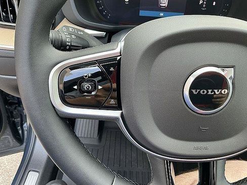 Certified 2026 Volvo XC60 B5 Plus w/ Protection Package Premier AWD/4WD image 27