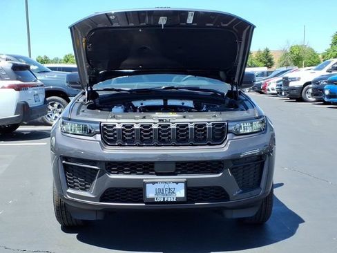 New 2026 Jeep Grand Cherokee L 4WD image 23