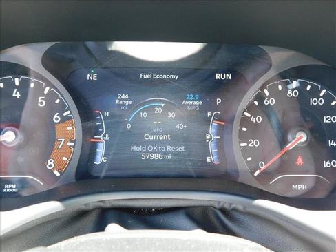 Used 2024 Jeep Compass Latitude AWD/4WD image 9