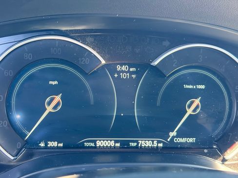 Used 2019 BMW X3 sDrive30i w/ M Sport Package RWD image 9