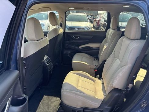 Used 2023 Subaru Ascent Premium w/ Convenience Package AWD/4WD image 12