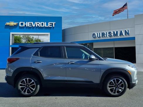 New 2026 Chevrolet TrailBlazer LT w/ Convenience Package image 2