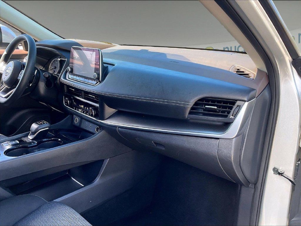 Certified 2023 Nissan Rogue SV AWD/4WD image 13
