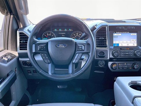 Used 2017 Ford F150 XLT w/ Equipment Group 302A Luxury image 5