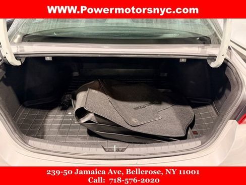 Used 2023 Kia K5 GT-Line image 9