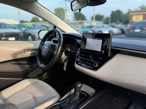 Used 2021 Toyota Corolla L FWD image 37