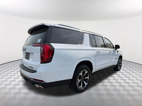 Used 2025 GMC Yukon XL AT4 Ultimate image 5