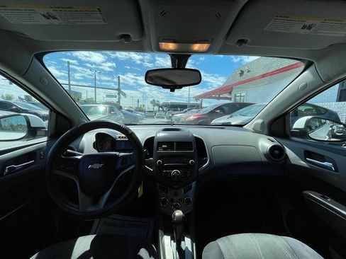 Used 2014 Chevrolet Sonic LT FWD image 10