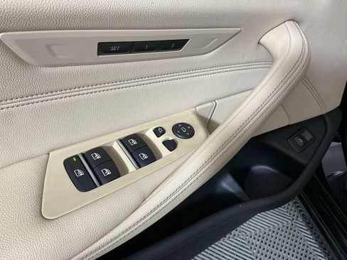 Used 2021 BMW 540i w/ Convenience Package image 19