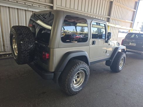 Used 2006 Jeep Wrangler Rubicon AWD/4WD image 4