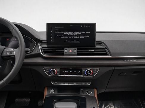 Used 2023 Audi Q5 2.0T Premium Plus w/ Premium Plus Package AWD/4WD image 24
