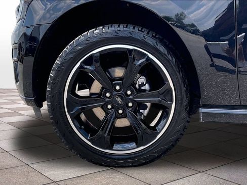 Certified 2023 Ford Expedition Limited RWD image 9