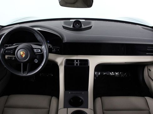 Used 2020 Porsche Taycan Turbo image 11