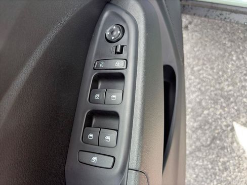 New 2026 Hyundai Venue SEL FWD image 13