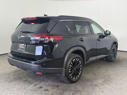 Used 2026 Nissan Rogue Dark Armor FWD image 9