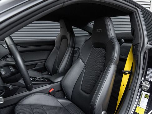 Certified 2024 Porsche 911 Carrera T image 5