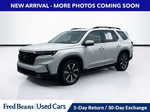 Used 2024 Honda Pilot Touring image 3