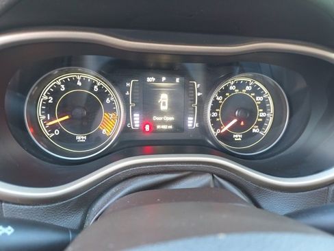 Used 2014 Jeep Cherokee Latitude image 7