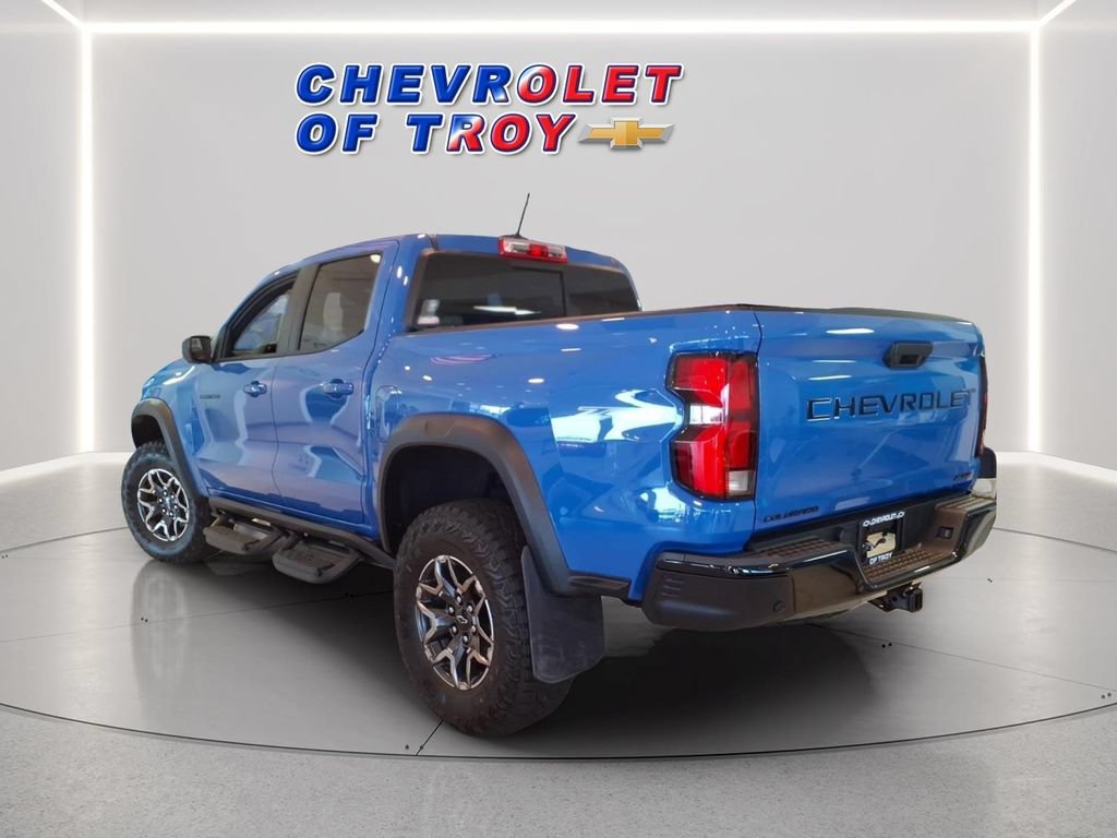 New 2026 Chevrolet Colorado ZR2 w/ Off-Road Front Bumper Package AWD/4WD image 7