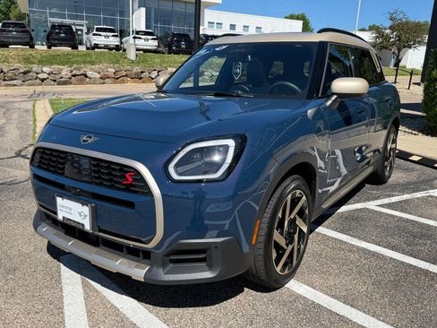Used 2025 MINI Cooper Countryman S w/ Comfort Package Max AWD/4WD image 9