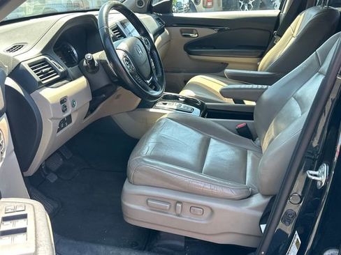 Used 2016 Honda Pilot Touring image 8